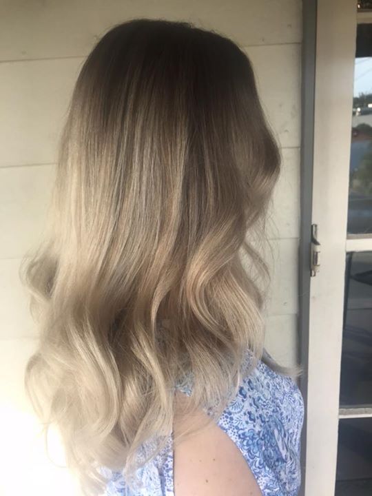 Obsessed With This Balayage ! 
..Hair By Courtney….