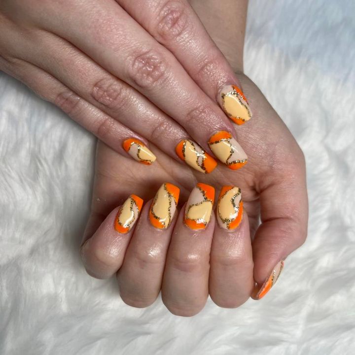 🍊 Orange Vibes For The Weekend 🍑 

Nails By Whit 🖤
