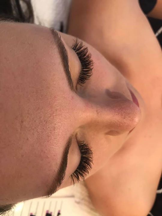 Full Set Of Lashes And Henna Appointment Available…