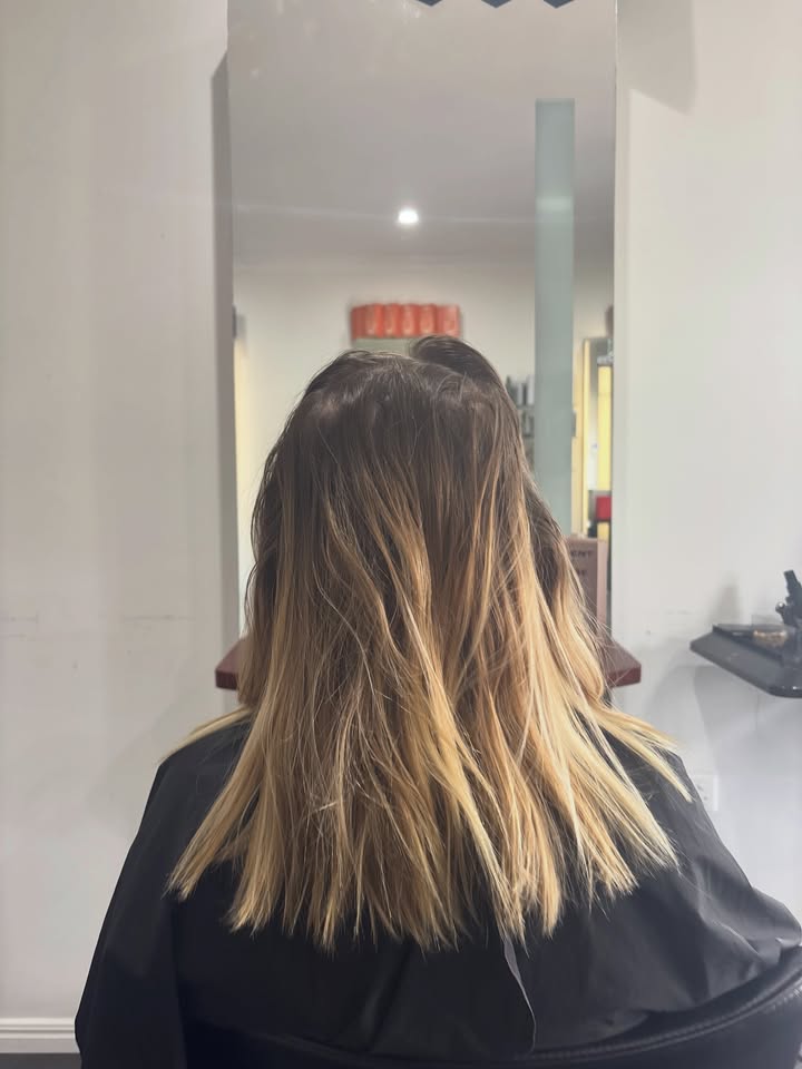 La Mode Hair and Beauty Hair Salon & Beauty Clinic, Gympie QLD Long, luscious and looking flawless, hair by Mia Long luscious hair by Mia at La Mode Gympie